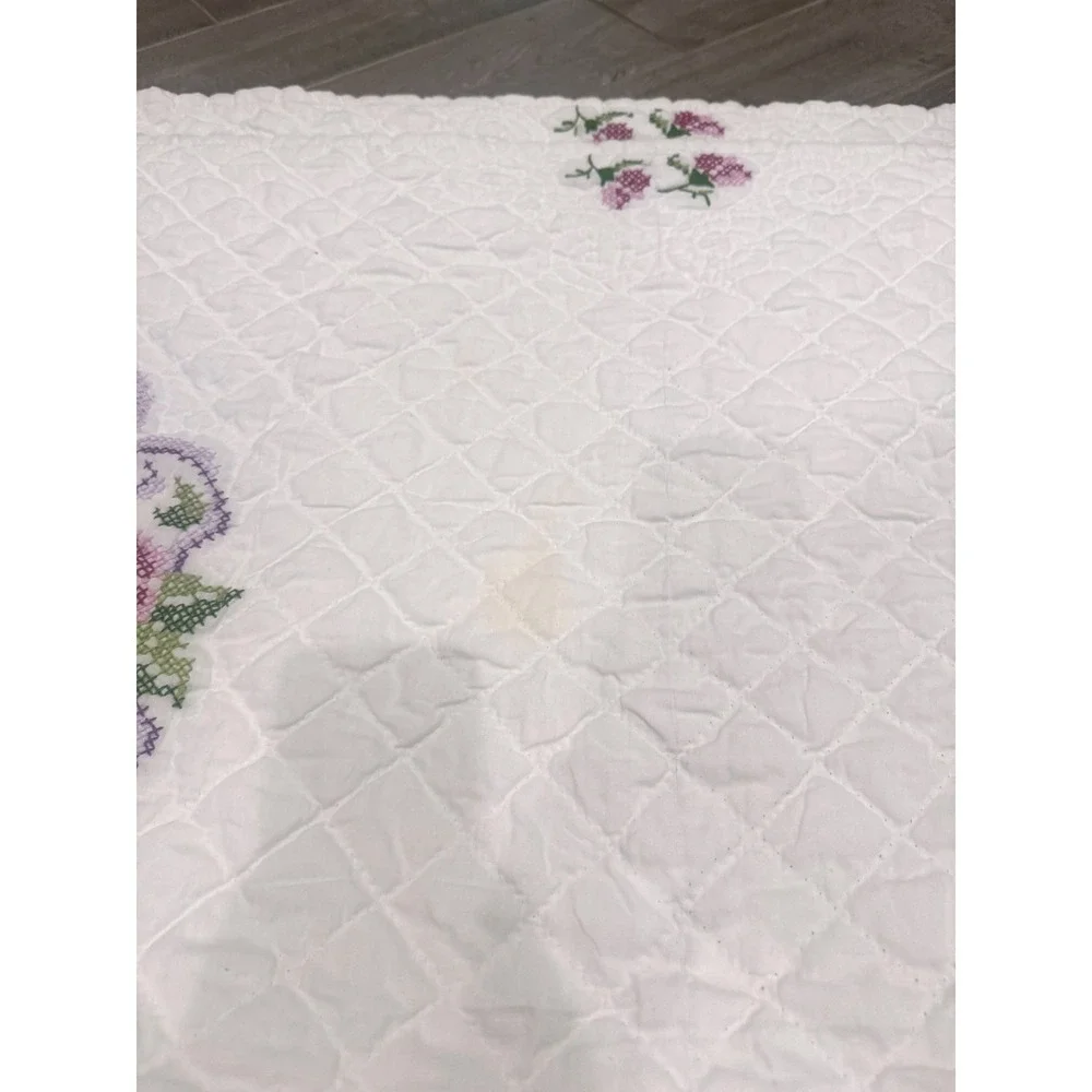Vintage Handmade Cross Stitch Floral Quilt Cottagecore Pink Roses Full Queen